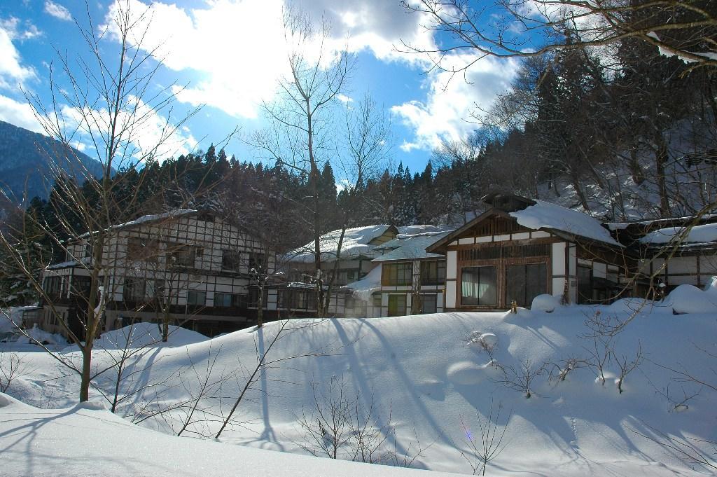 Kaikake Onsen Hotel Юзава Екстериор снимка